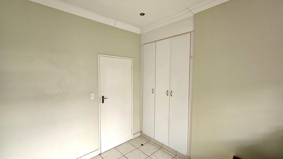 To Let 3 Bedroom Property for Rent in Meerhof North West